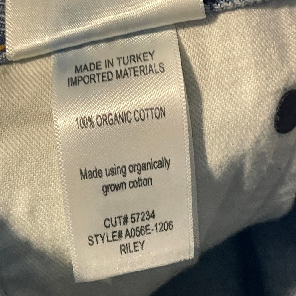 Agolde Riley Distressed High Rise Light Wash Straight Leg Jeans Size 26 NWT - Picture 4 of 12